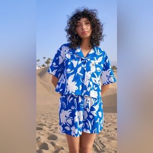 FULL OUTFIT - Sold out New with tags Lucy & Yak matching set.